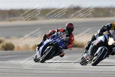 media/Nov-16-2025-Race Pace (Sun) [[8c5fa54630]]/Non Verified Riders (1st 20 Minutes)/1-Turn 14 (10am)/